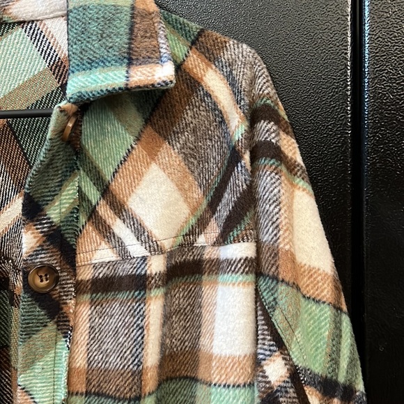 Small green and brown flannel button up shacket from Saints and Hearts - Picture 3 of 5